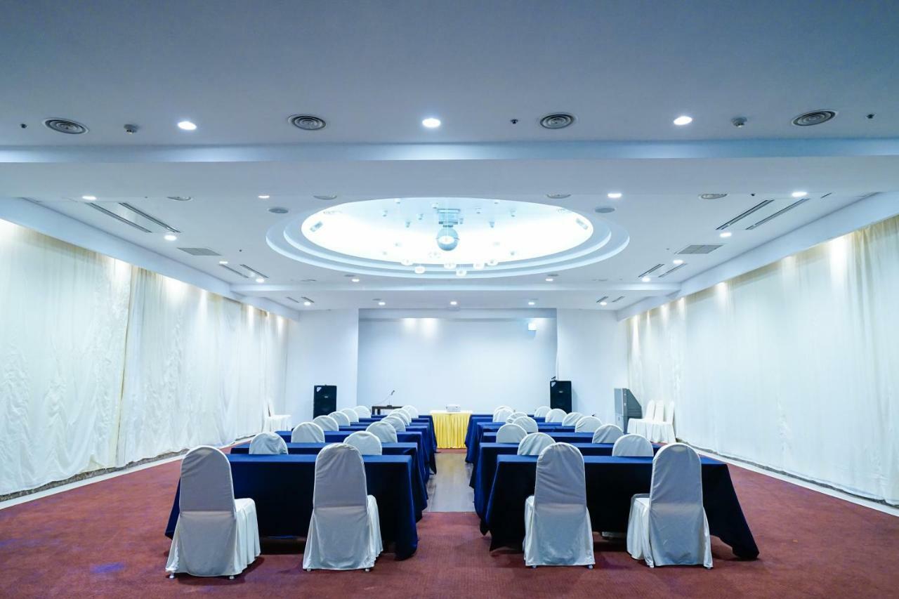 Lake Hills Jeju Resort Seogwipo Zewnętrze zdjęcie
