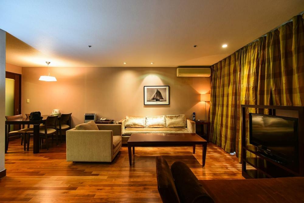 Lake Hills Jeju Resort Seogwipo Zewnętrze zdjęcie